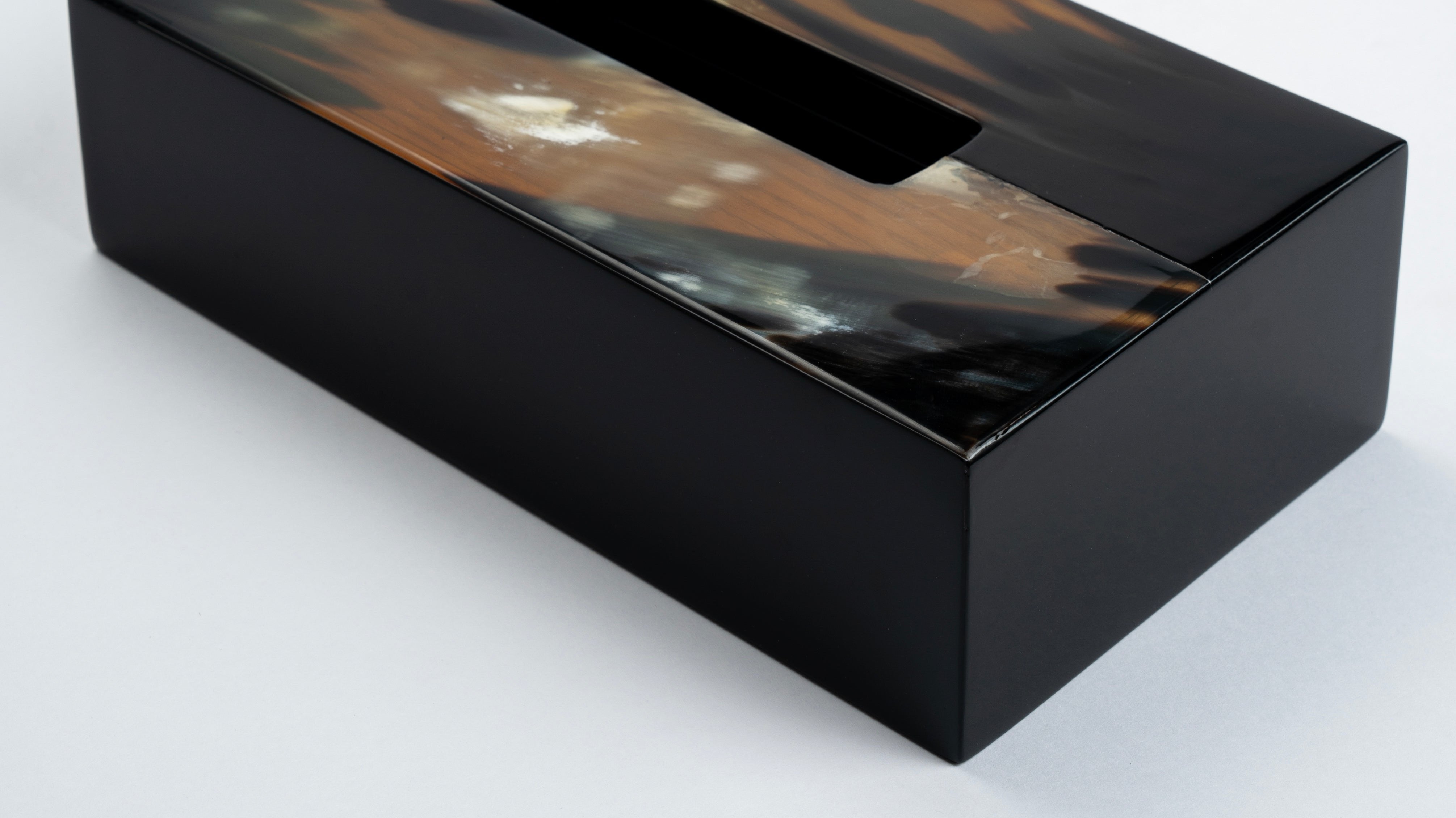 Boxes – PureHorn