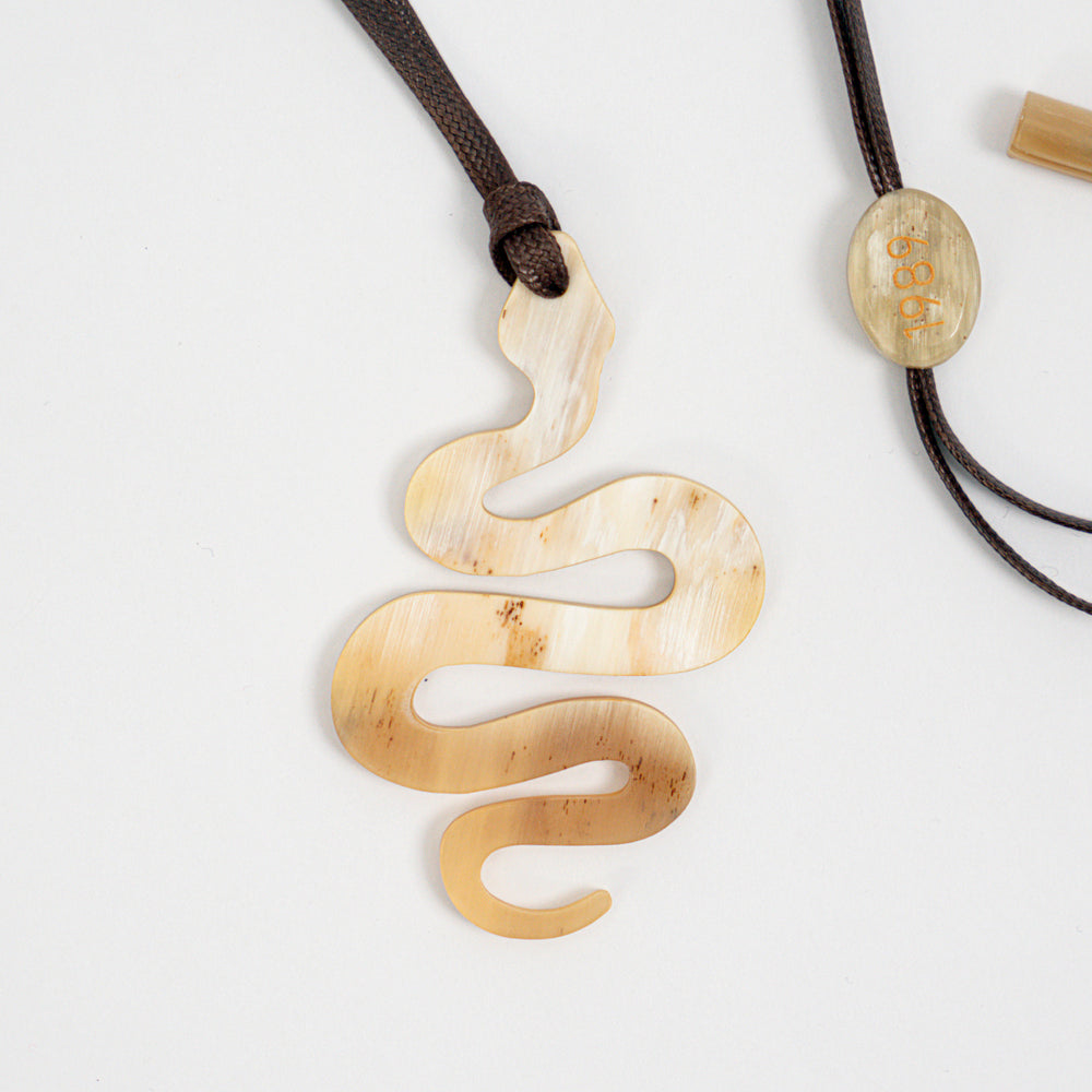 Artisan Horn Serpent