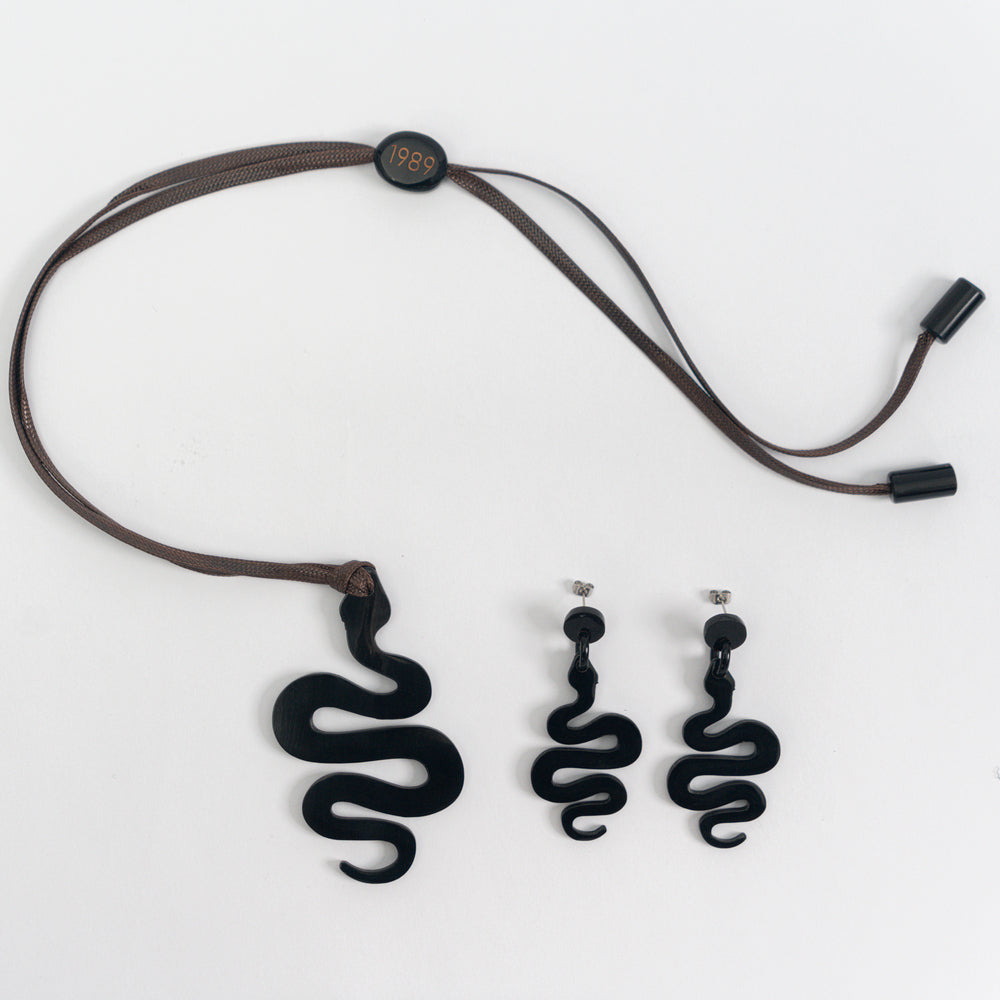 Artisan-Crafted Black Horn Drop Earrings