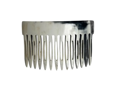 The 3-in-1 Horn Comb: Detangle. Secure. Style